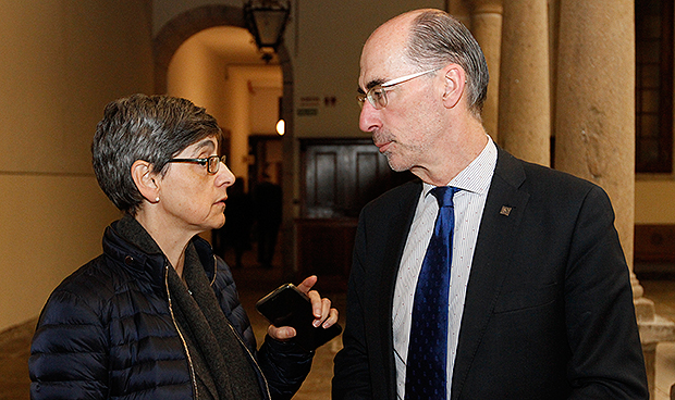 "Estos premios reconocen la excelencia asistencial de la sanidad gallega"