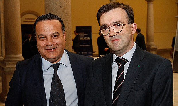 "Estos premios reconocen la excelencia asistencial de la sanidad gallega"