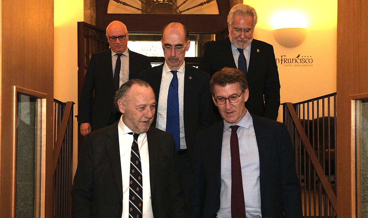 "Estos premios reconocen la excelencia asistencial de la sanidad gallega"