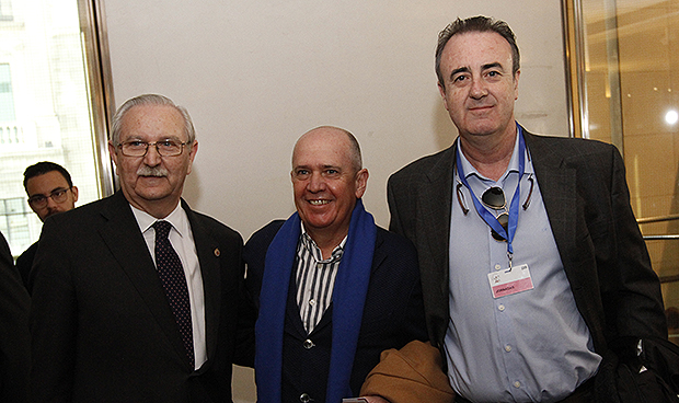 "Gran parte del éxito de nuestra sanidad se debe al trabajo de sus médicos"