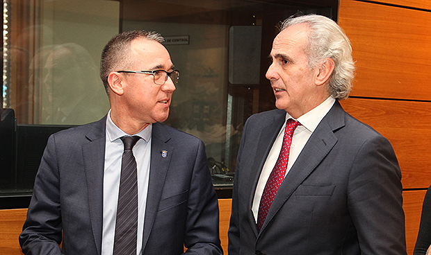 Illa "garantiza" mascarillas de coronavirus para hospitales y profesionales