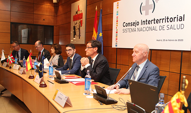 Illa "garantiza" mascarillas de coronavirus para hospitales y profesionales