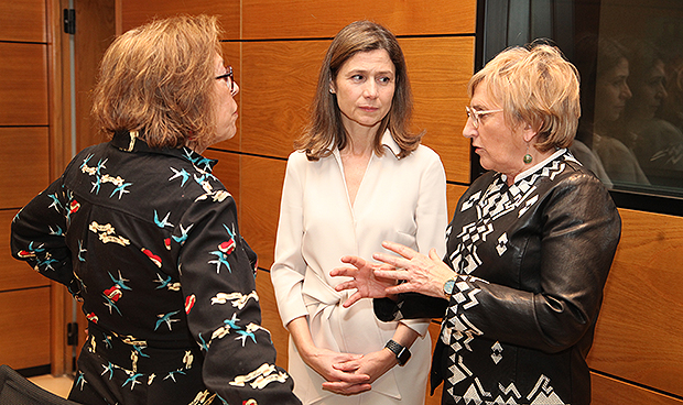 Illa "garantiza" mascarillas de coronavirus para hospitales y profesionales