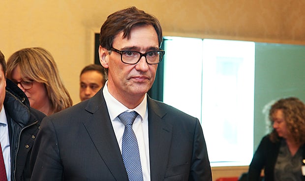 llla debuta en Comisión con anuncio de más plazas MIR y subida de sueldos