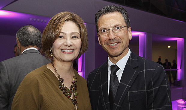 Pastor: la sanidad "tiene igualdad legal, pero le falta la igualdad real"