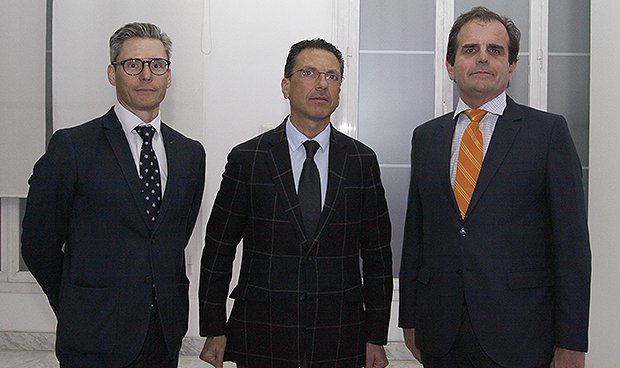 Pastor: la sanidad "tiene igualdad legal, pero le falta la igualdad real"