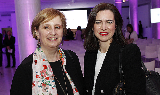 Pastor: la sanidad "tiene igualdad legal, pero le falta la igualdad real"