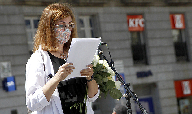 Los médicos se concentran por el Covid-19: "Exigimos respeto y dignidad"