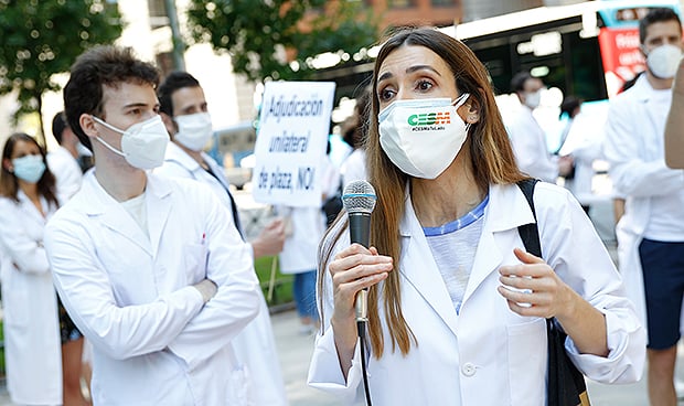 Los médicos claman contra la elección MIR online "impuesta y unilateral"