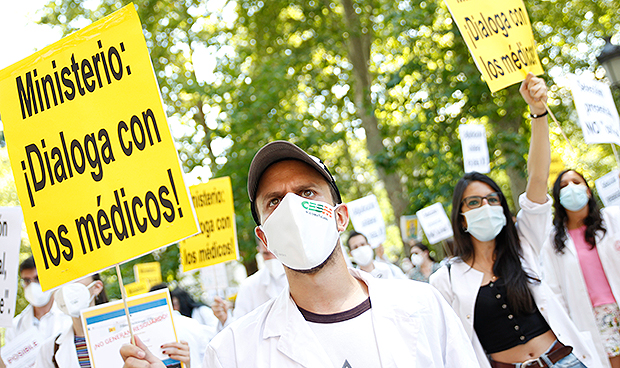 Los médicos claman contra la elección MIR online "impuesta y unilateral"