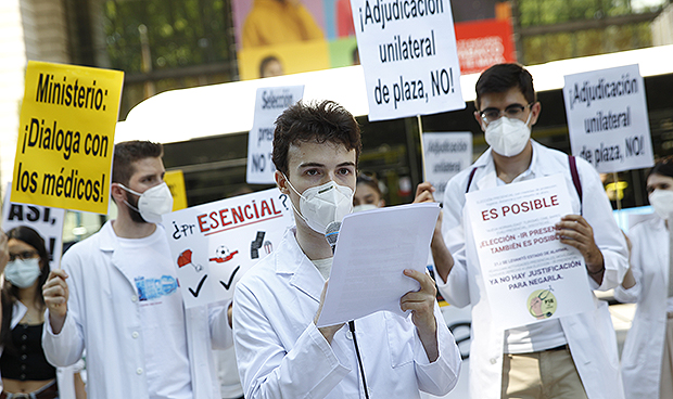Los médicos claman contra la elección MIR online "impuesta y unilateral"