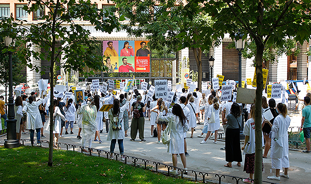 Los médicos claman contra la elección MIR online "impuesta y unilateral"