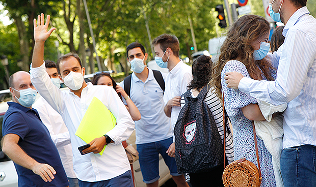 Elección MIR 2020: el Covid-19 no puede confinar los abrazos y la emoción