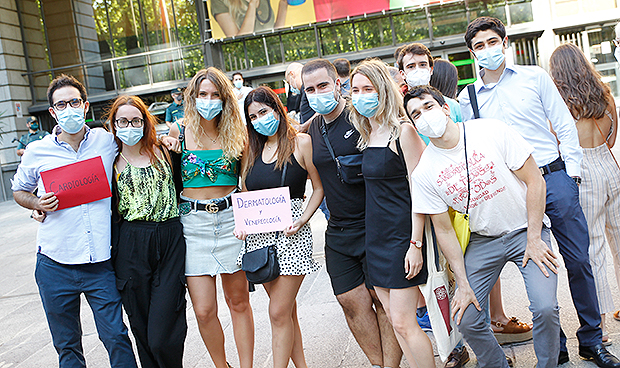 Elección MIR 2020: el Covid-19 no puede confinar los abrazos y la emoción