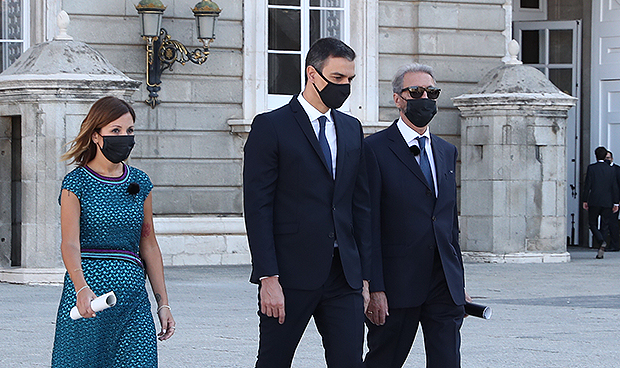 Felipe VI:"Debemos mucho a los sanitarios, han sostenido el pulso a España"