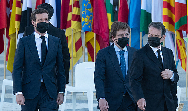 Felipe VI:"Debemos mucho a los sanitarios, han sostenido el pulso a España"