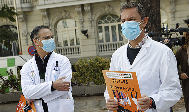 "Éxito" de la huelga nacional de médicos: "Señor Illa, en sus manos está"