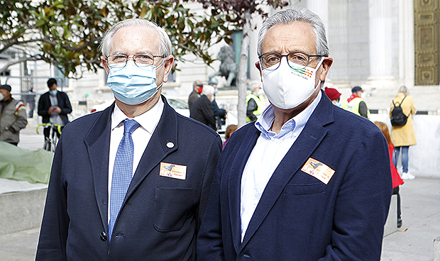 "Éxito" de la huelga nacional de médicos: "Señor Illa, en sus manos está"