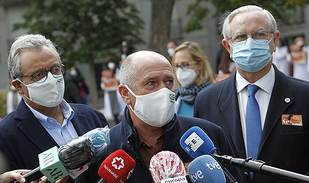 "Éxito" de la huelga nacional de médicos: "Señor Illa, en sus manos está"