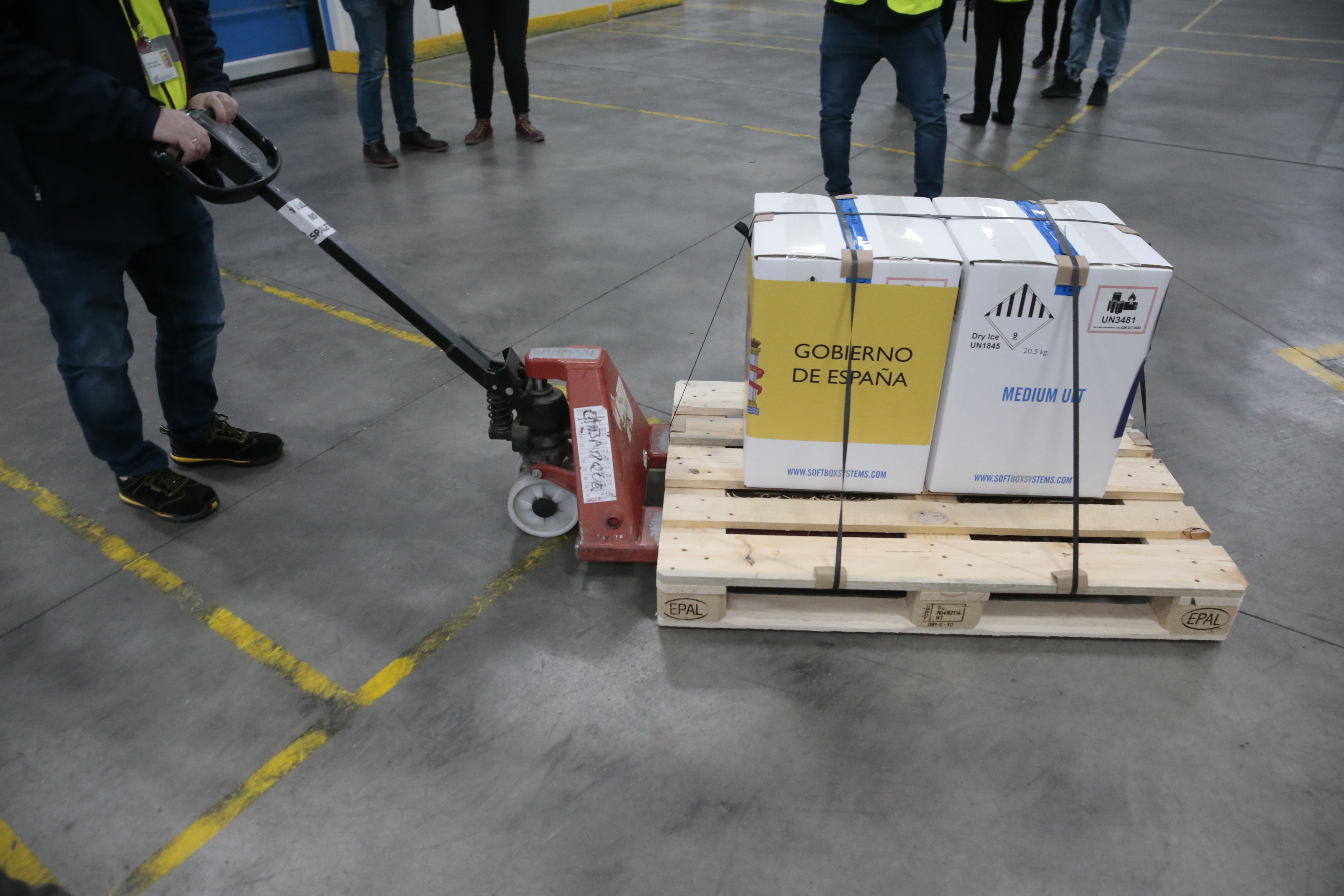 Llegan a España las primeras vacunas contra el Covid-19