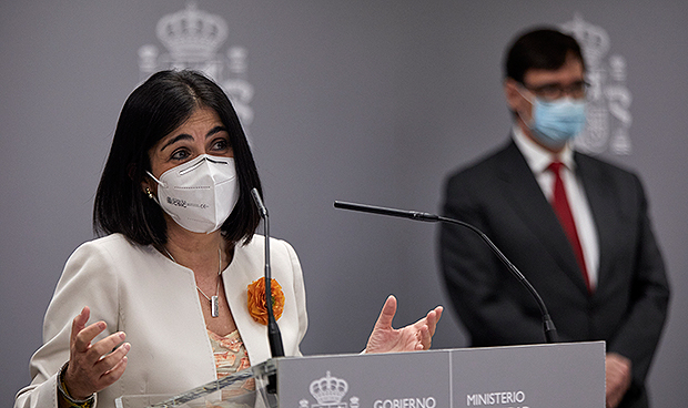 El primer día de Darias como ministra de Sanidad, en imágenes