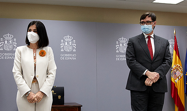 El primer día de Darias como ministra de Sanidad, en imágenes