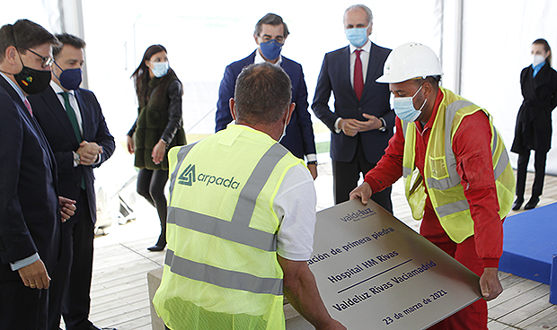 HM Rivas aúna hospital y espacio sociosanitario: "Bienvenidos al futuro"