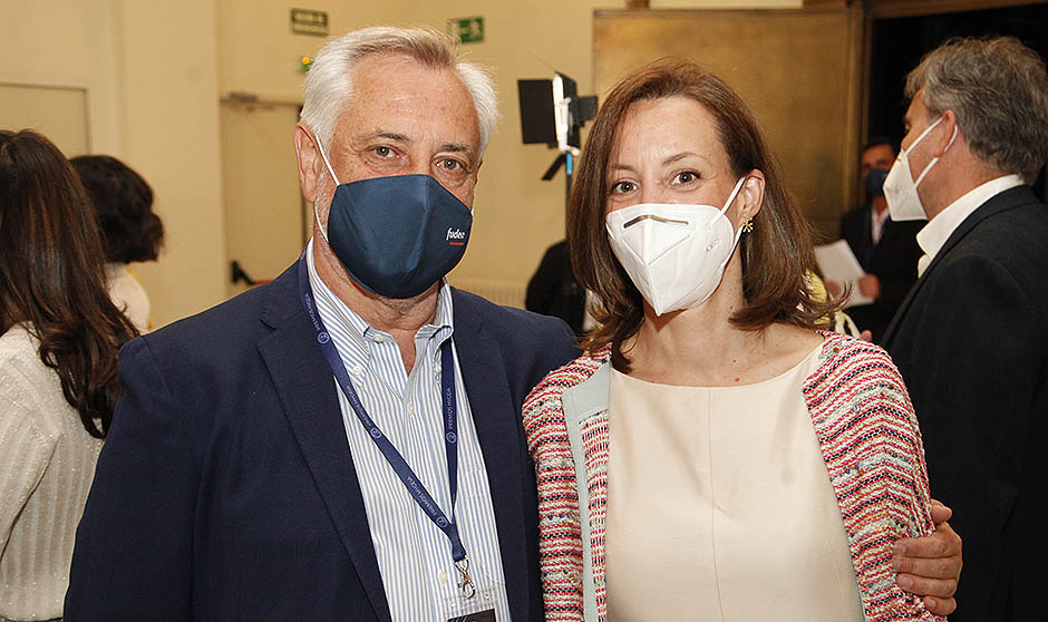 Enfermería se reúne para celebrar la profesión "de cuidar y ser cuidados"