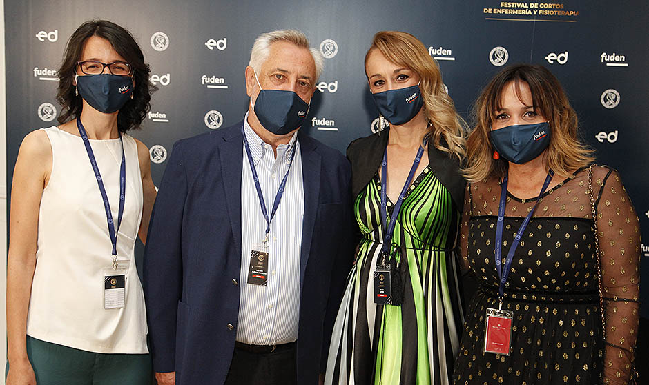 Enfermería se reúne para celebrar la profesión "de cuidar y ser cuidados"