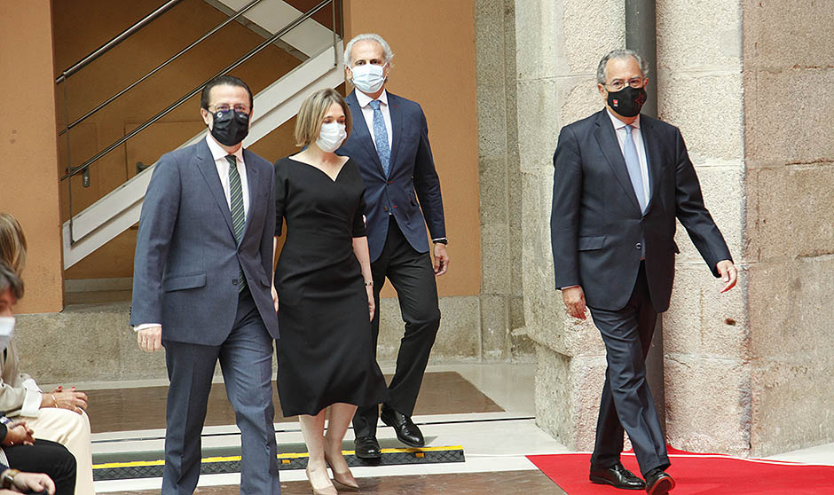 Ayuso, sobre Escudero: "Con su aplomo consolidaremos la sanidad madrileña"