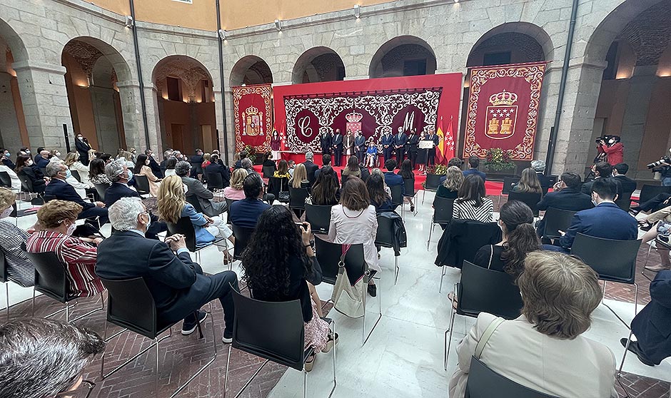 Ayuso, sobre Escudero: "Con su aplomo consolidaremos la sanidad madrileña"