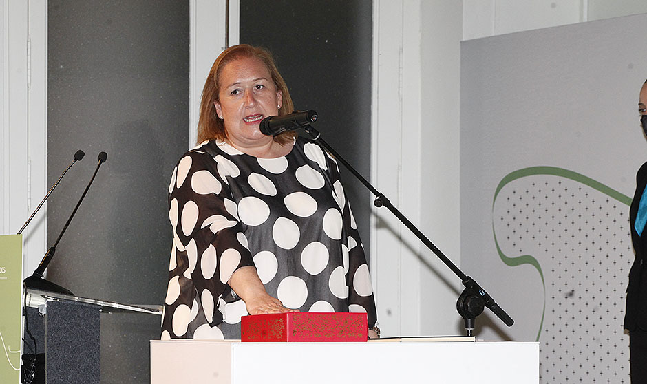 Darias: "Los farmacéuticos han sido ejemplo de dedicación frente al Covid"