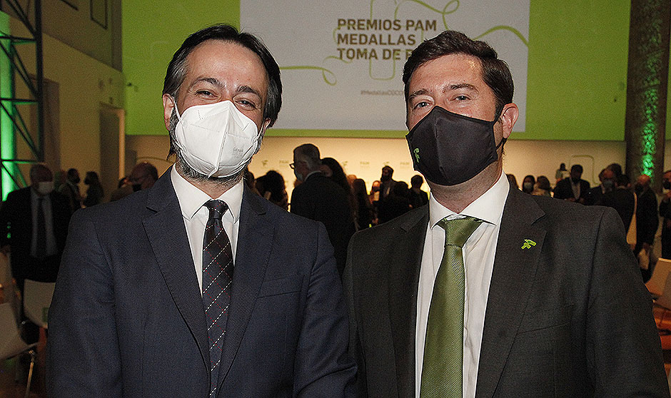 Darias: "Los farmacéuticos han sido ejemplo de dedicación frente al Covid"