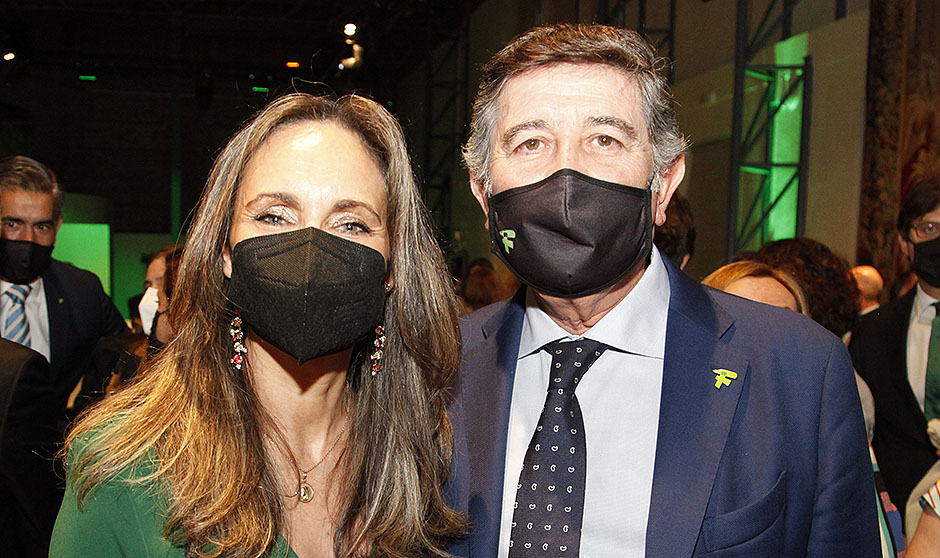Darias: "Los farmacéuticos han sido ejemplo de dedicación frente al Covid"