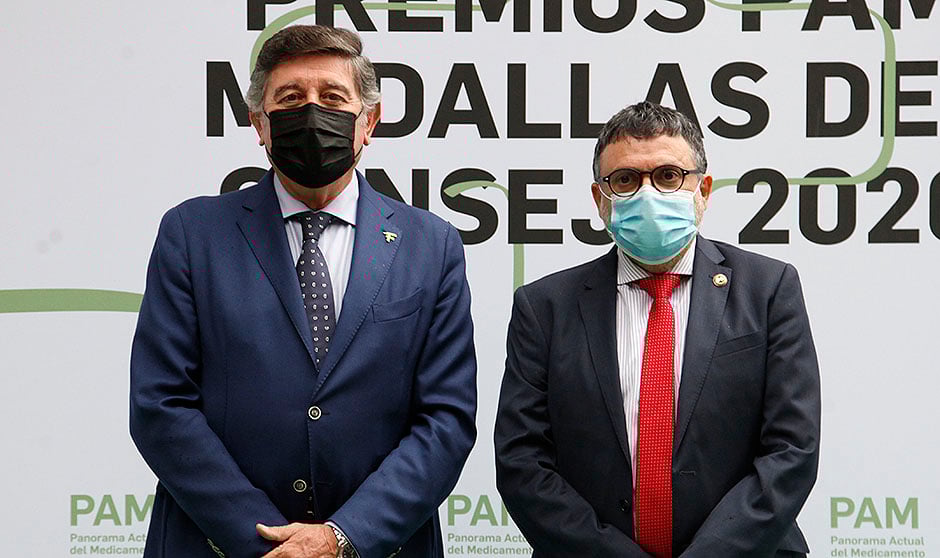 Darias: "Los farmacéuticos han sido ejemplo de dedicación frente al Covid"