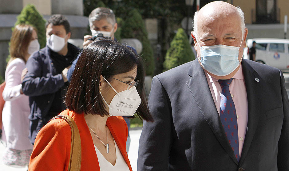 Las CCAA adelantan la segunda dosis de Astrazeneca por la variante Delta