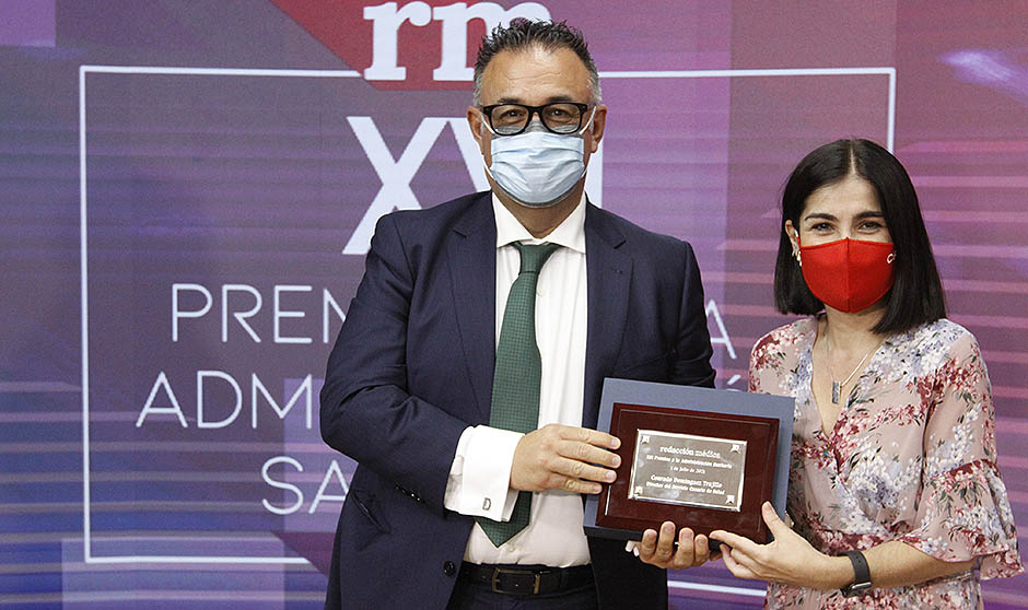 "El juramento hipocrático debe aplicarse también a los servidores públicos"