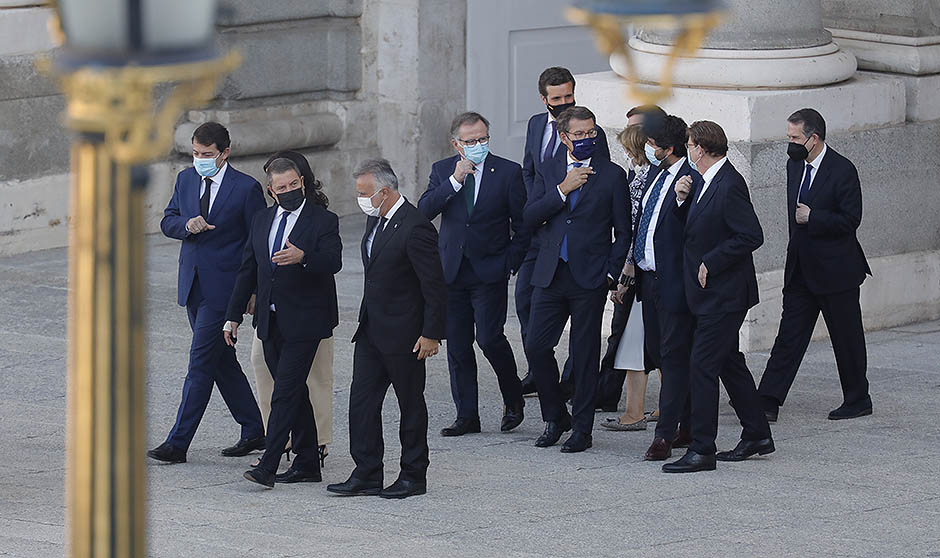 Felipe VI, a los sanitarios: "Entregasteis lo más preciado, la propia vida"