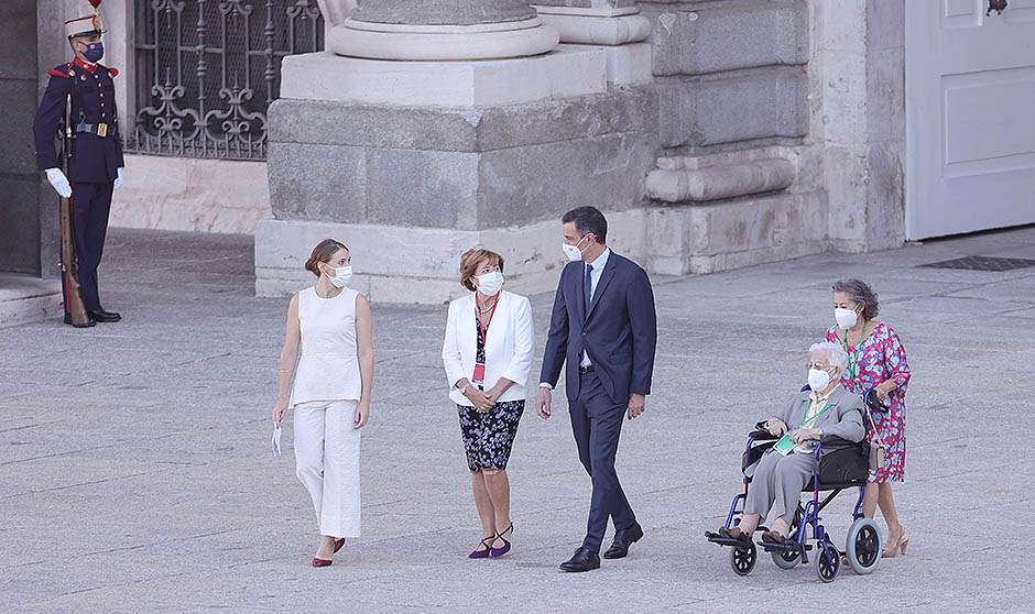 Felipe VI, a los sanitarios: "Entregasteis lo más preciado, la propia vida"