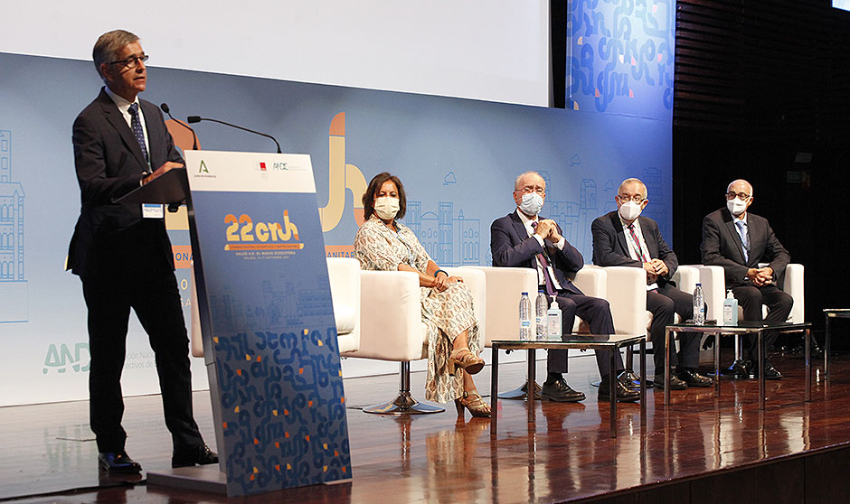 "Haremos un Congreso disruptivo para plantearnos la sanidad de otra manera"