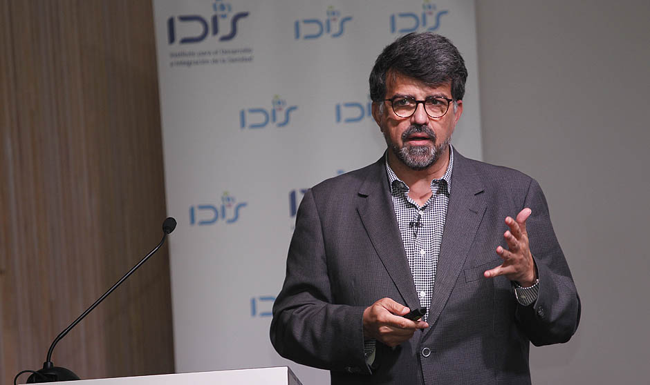 "La privada está en constante adaptación a las necesidades del paciente"