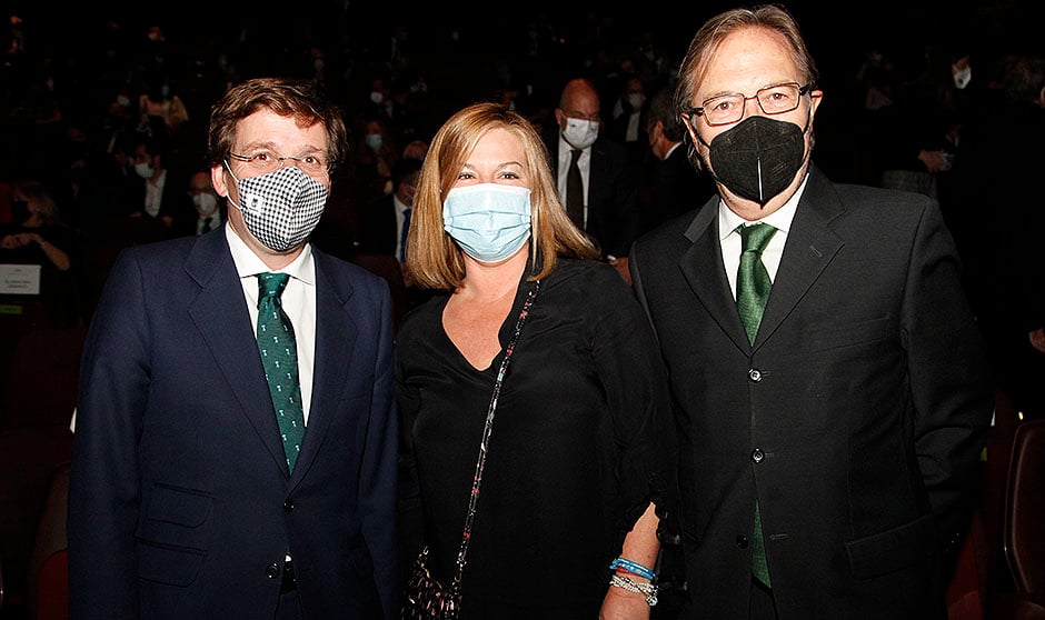 DKV premia a los profesionales sanitarios que fueron ejemplo en la pandemia