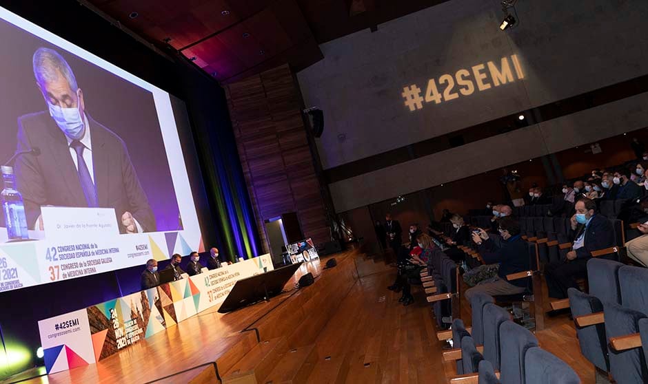 "La sanidad necesita cada vez más la visión integral de los internistas"