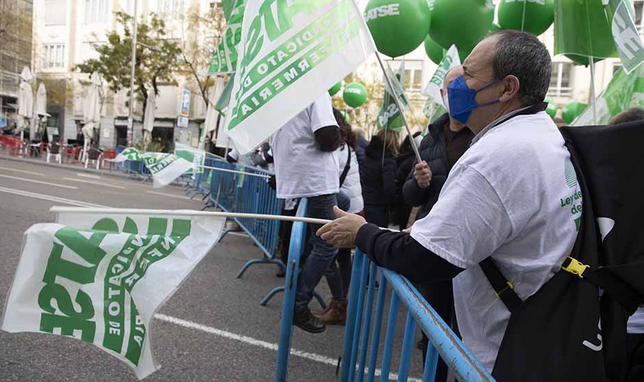 La huelga enfermera por el "bloqueo" a la Ley del Paciente "es una opción"