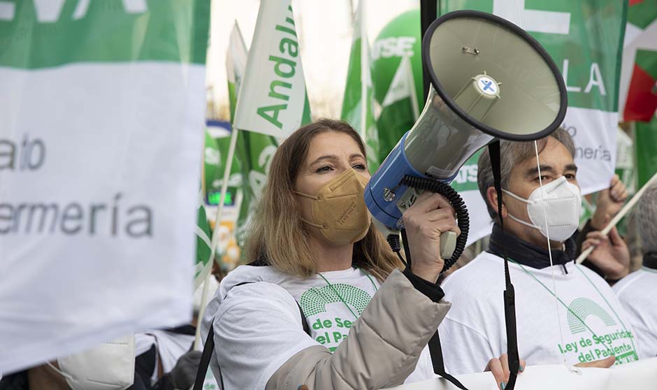 La huelga enfermera por el "bloqueo" a la Ley del Paciente "es una opción"