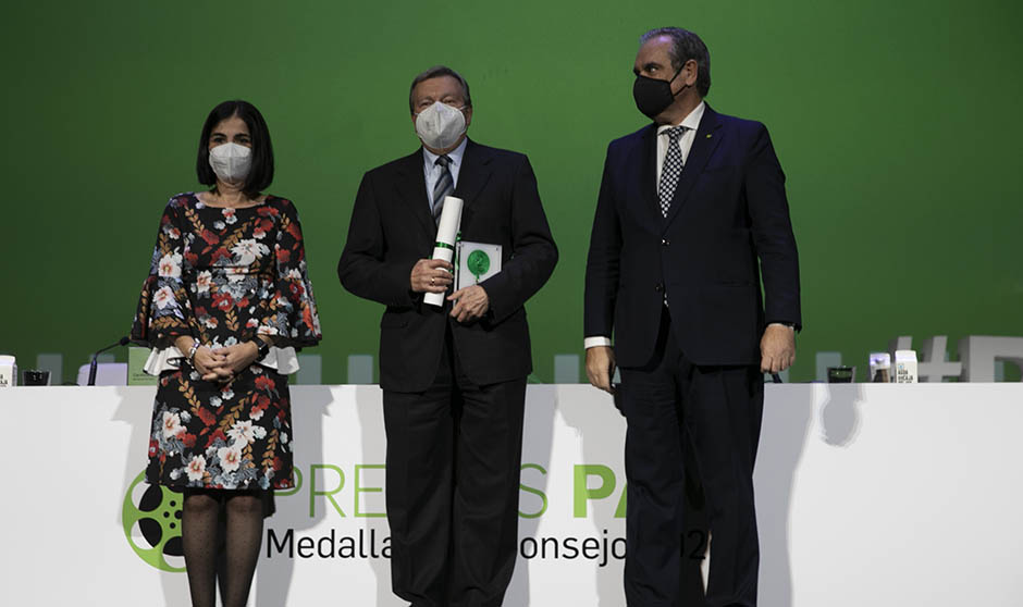 "La Farmacia es esencial para mantener el liderazgo de la sanidad española"