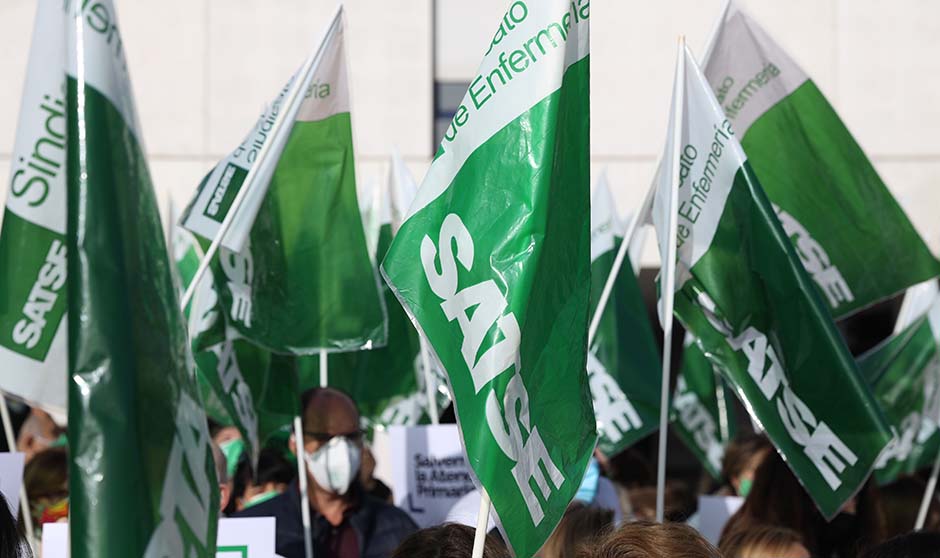 Enfermeros de toda España salen a la calle: "¡Abusan de nuestra vocación!"