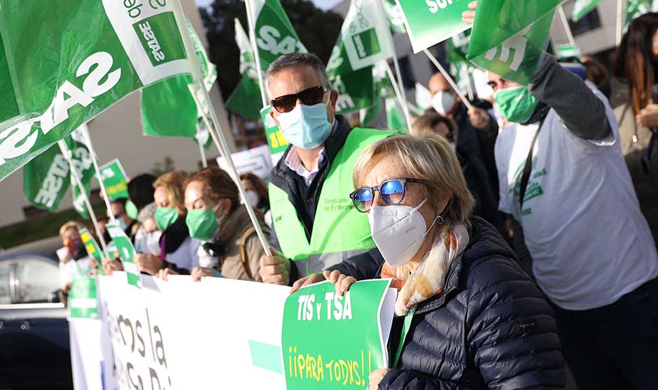 Enfermeros de toda España salen a la calle: "¡Abusan de nuestra vocación!"