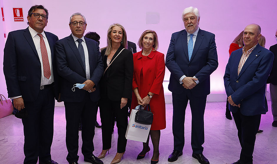 "Es necesario reconocer a tantas mujeres excelentes que han regalado salud"