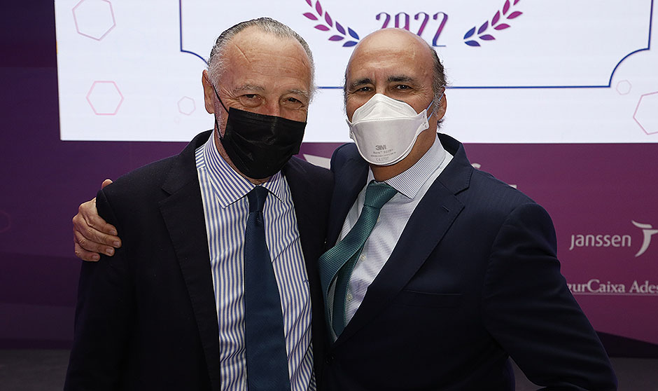 "Es necesario reconocer a tantas mujeres excelentes que han regalado salud"